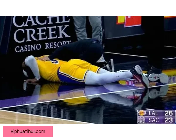 波尔津吉斯称球队队医塞莱布里尼为史上最佳右手腕伤病影响三分节奏